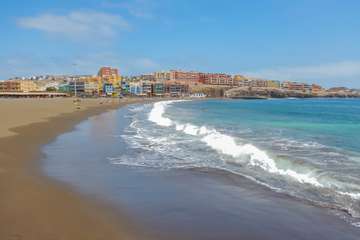 Oleaje en las playas de Telde/Antonio Rico.